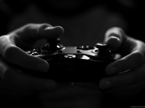 Zin om tijdens de Halloweennacht met bibberende handjes je gamecontroller te omklemmen?