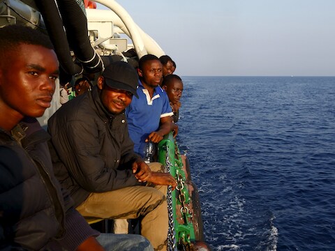 Ook het schip van Artsen zonder Grenzen 'Bourbon Argos' heeft dit weekend bootvluchtelingen opgepikt.