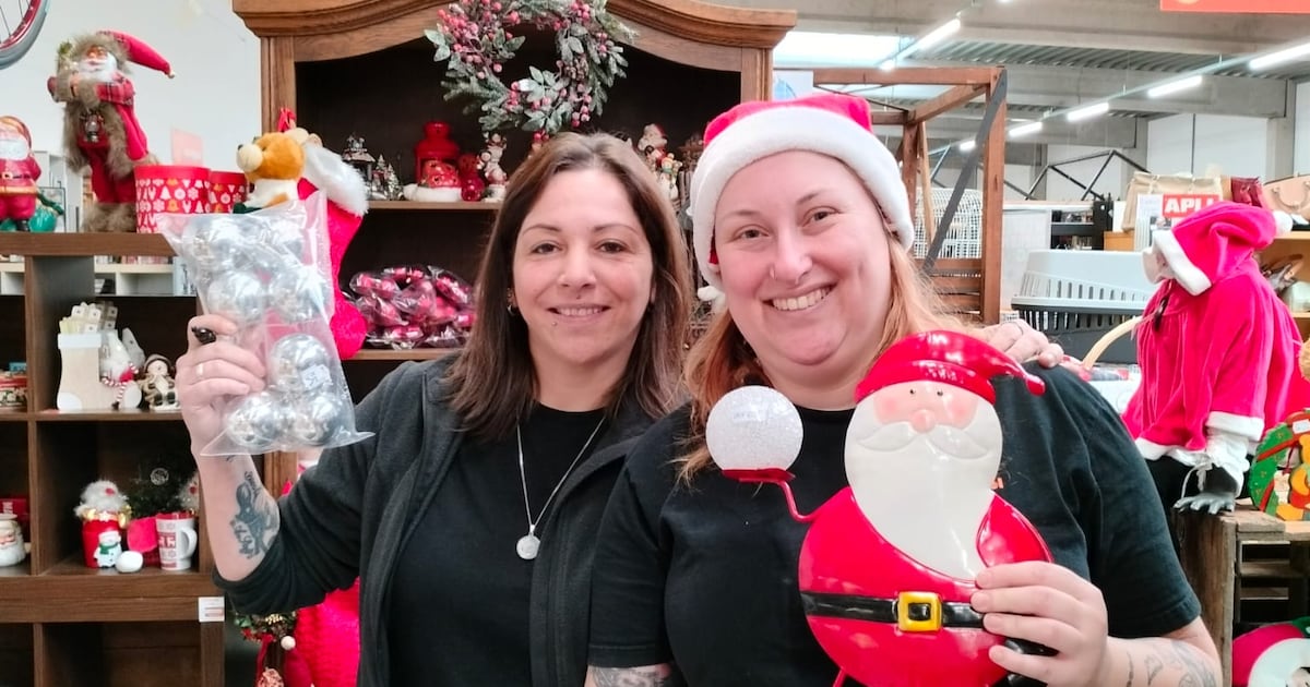 Kringwinkels Maasland zetten massaal in op kerstartikelen: “Vrijdag kan je zelfs avondshoppen”