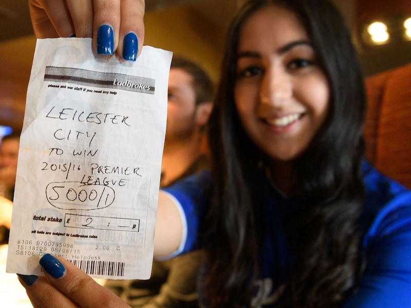 Deze studente Karishma Kapoor is een van de gelukkigen met 10.000 pond