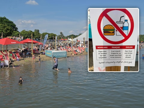 De Ster in Sint-Niklaas, inzet: het bord in vier talen.