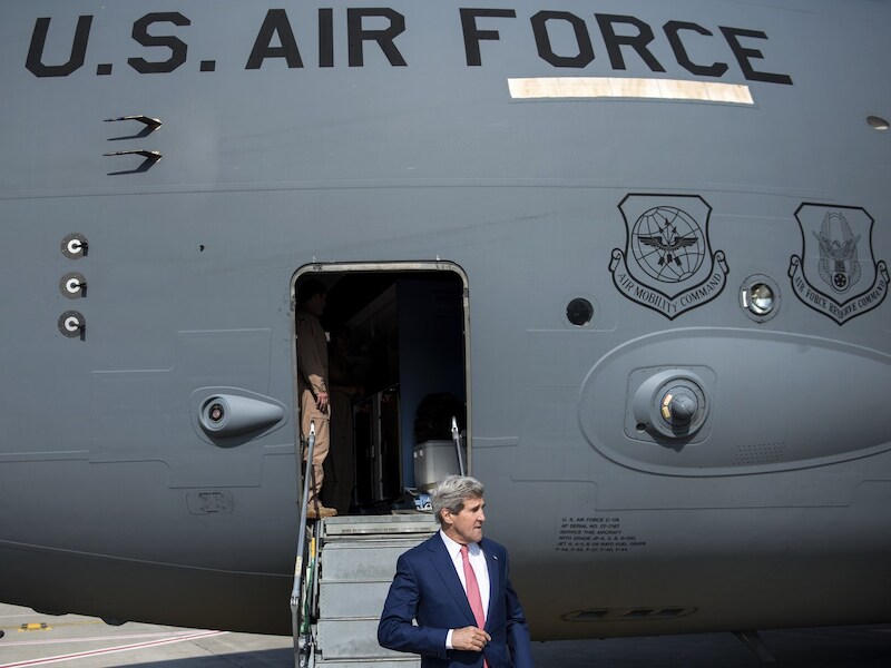 John Kerry, de Amerikaanse minister van Buitenlandse Zaken, is momenteel op bezoek in Irak.