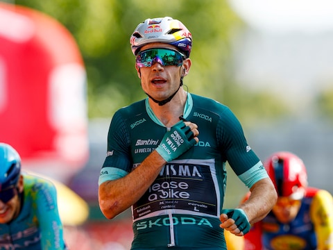 Nummer twee voor meesterlijke Wout van Aert na Belgische finale: “Agressief koersen, zo doe ik het graag”