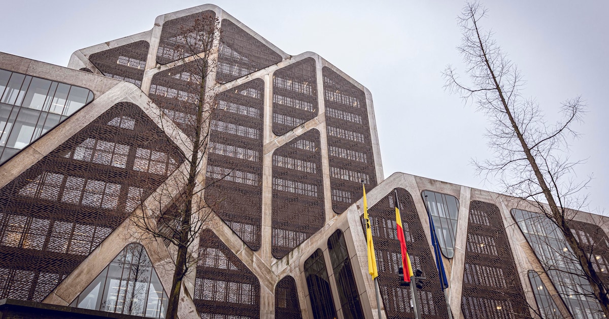 Vriendengroep voor rechtbank nadat financieel geschil over Thailandreis uitmondt in geweld: “Hij had