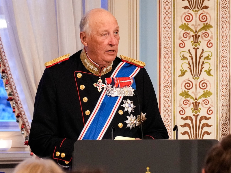 Gezondheid Noorse koning Harald (89) verslechterd: “Antibiotica tegen bacteriële bloedvergiftiging”