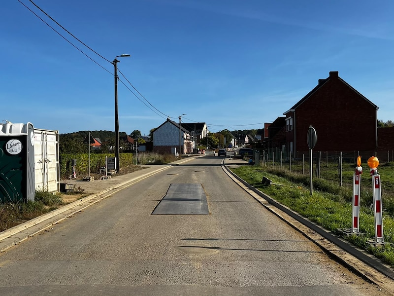 Woensdag zal men de definitieve asfaltlaag aanbrengen.