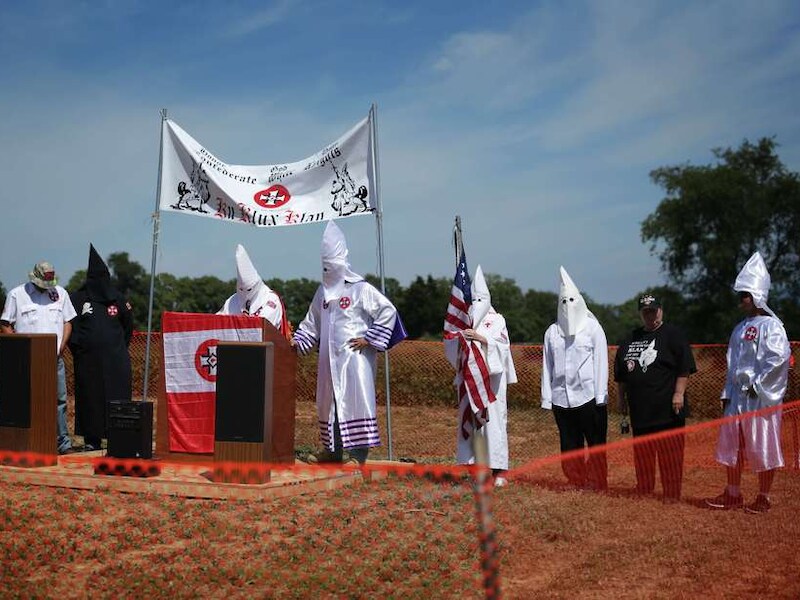 Zelfs de KKK kan niet ontsnappen aan de shutdown.