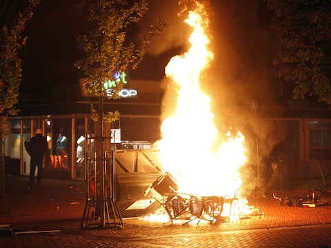 Vernielingen die aangericht werden tijdens de nacht van de bewuste 'Facebookparty'.