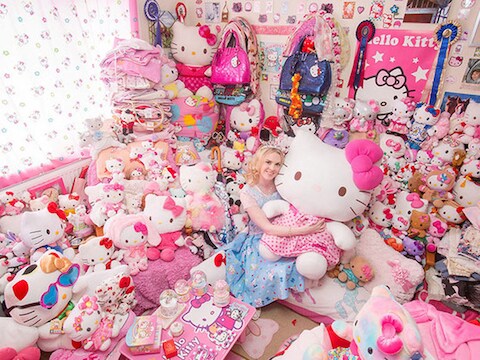Natasha verzamelt Hello Kitty... en het loopt nogal uit de hand.