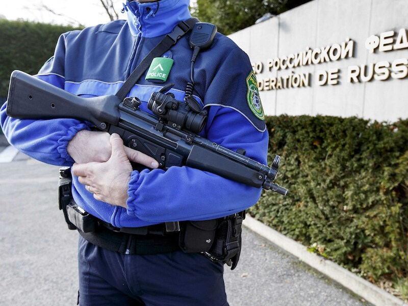 Er werd alarm geslagen bij de politie van Genève nadat een vriend van Salah Abdeslam werd gespot.