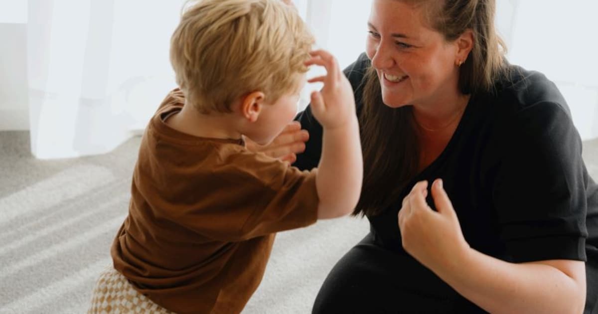 Van kruipen tot klimmen: Toddle & Tumble brengt bewegingslessen voor baby’s en peuters naar Kortrijk