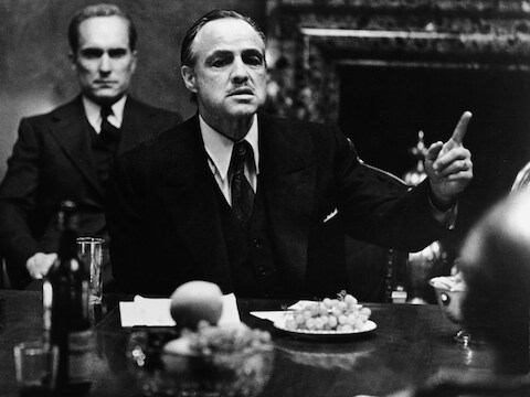 Marlon Brando als maffiabaas Don Vito Corleone in de film ‘The Godfather’, gebaseerd op het boek van Mario Puzo.