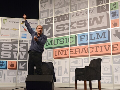 Tim Berners-Lee tijdens zijn toespraak op SXSW.