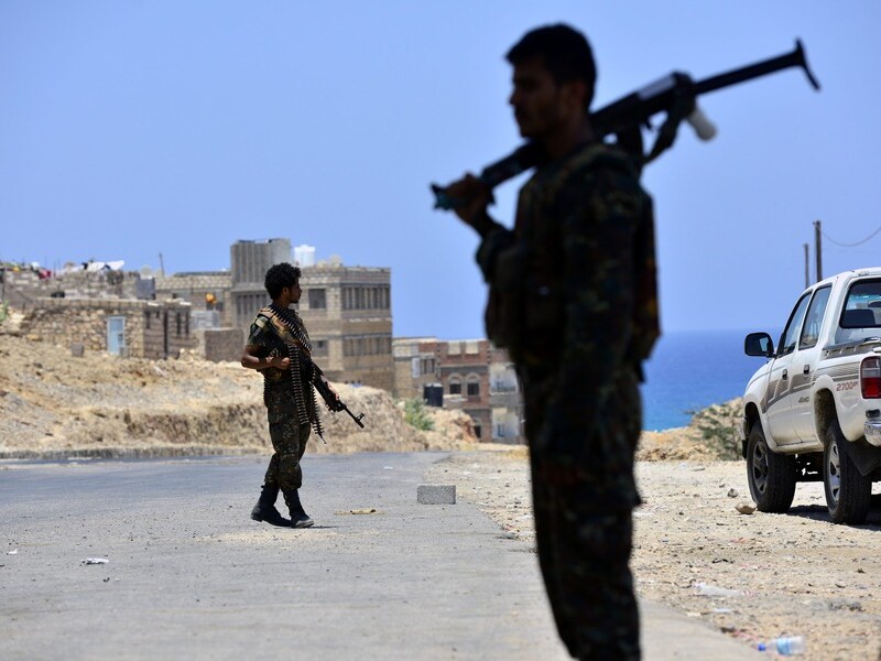 Soldaten patrouilleren nabij de provincie Shabwa.