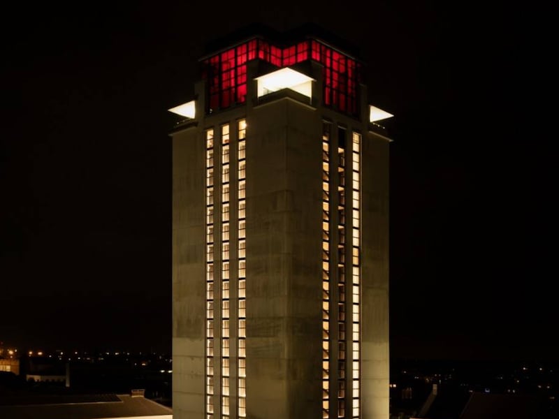 Boekentoren licht rood op tegen besparingen Vlaamse regering