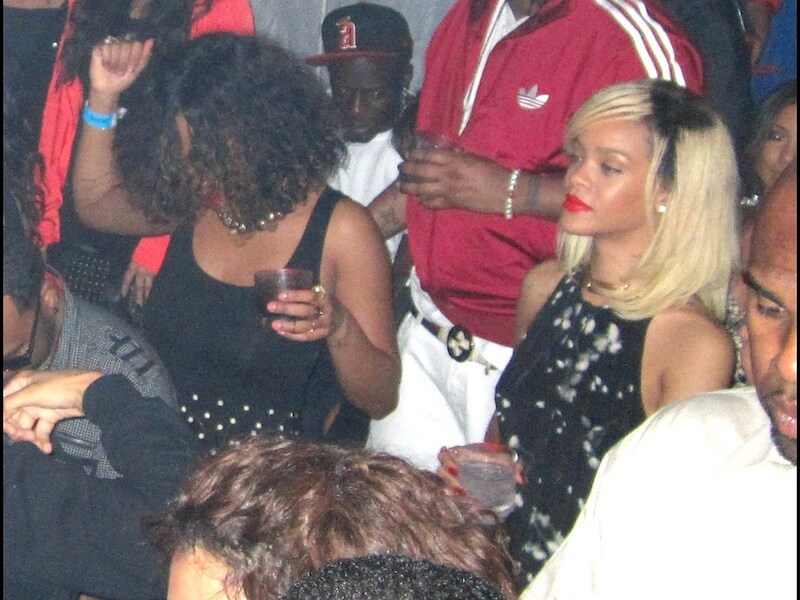 Rihanna houdt wel van een feestje.