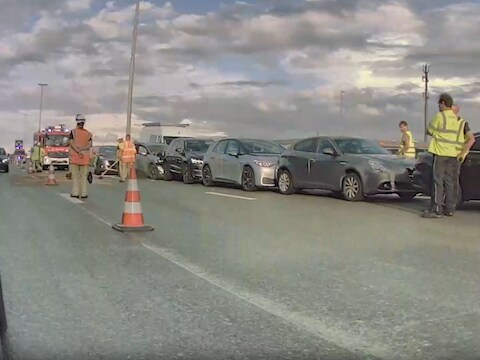 Een beeld van de tweede kettingbotsing op de E17, die plaatsvond in Nazareth.