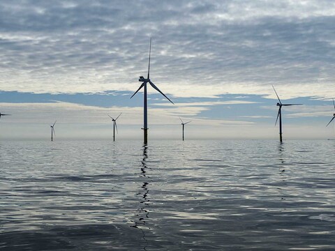 Windpark Luchterduinen in de Noordzee.