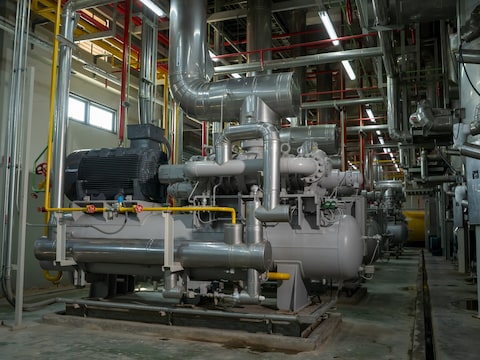 Illustratiebeeld van een ruimte met ketels en gasboiler.