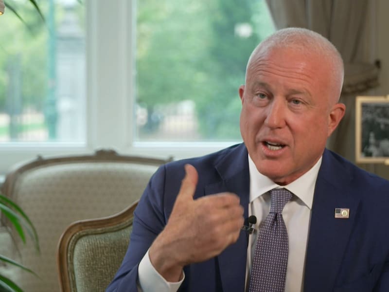 Bill White vindt het heel normaal dat hij zich uitspreekt over Belgisch beleid: “Trump zou anders heel teleurgesteld zijn”