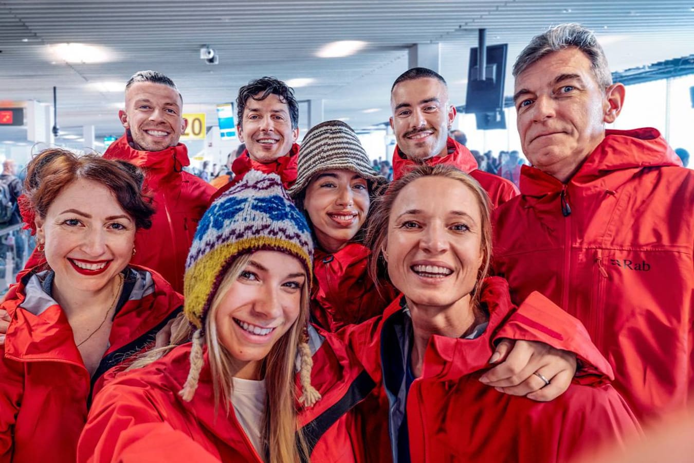 Jonatan Medart, Regula Ysewijn en ook Toby Alderweireld: deze BV's doen mee  aan het nieuwe seizoen van 'De rugzak' | Foto | hln.be