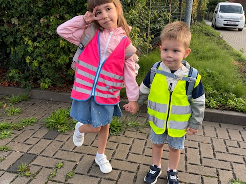 Ellie en Nio zijn klaar voor de eerste schooldag.