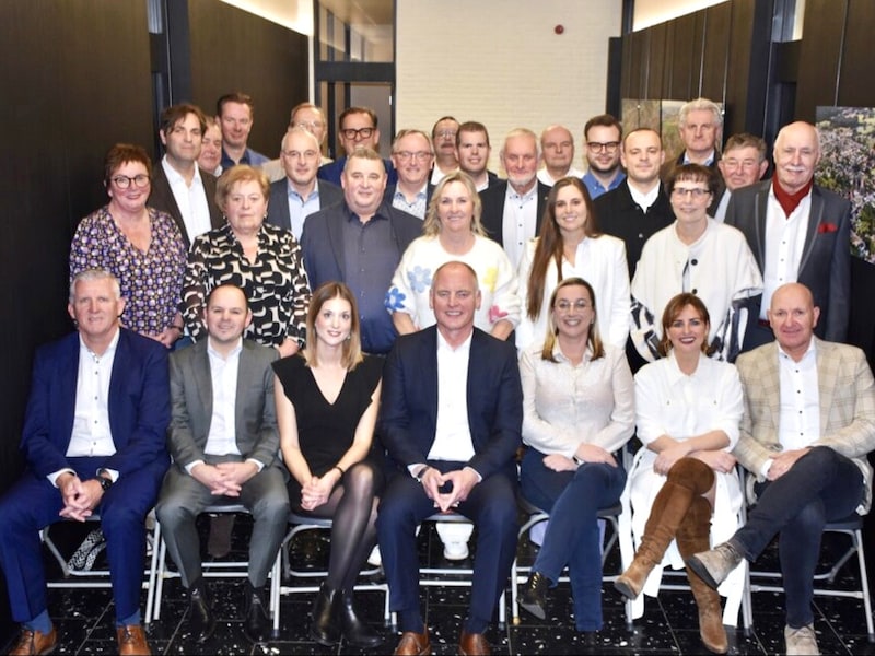 Oppositie dwingt geannuleerde gemeenteraad in Lanaken alsnog af: burgemeester Keulen spreekt van “politiek theater”
