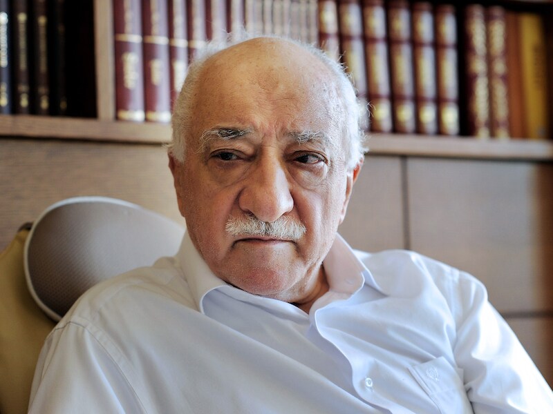 Fethullah Gülen, de man die volgens Erdogan achter de staatsgreep zit.