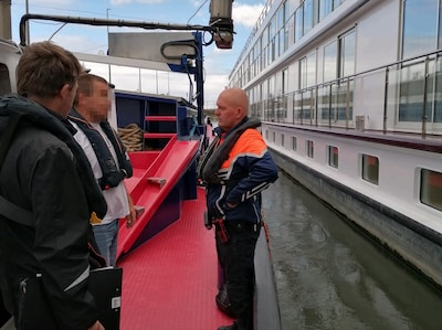 Schipper van riviercruise met 106 passagiers blaast positief