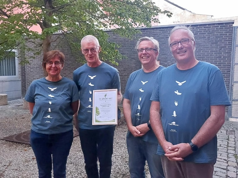 Natuurpunt Kern Lichtervelde. We zien Hilde Pitteljon, Koenraad Coussée, Antoon Kyndt en Geert Cassier. Frederik Foulon was vrontschuldigd voor de foto.