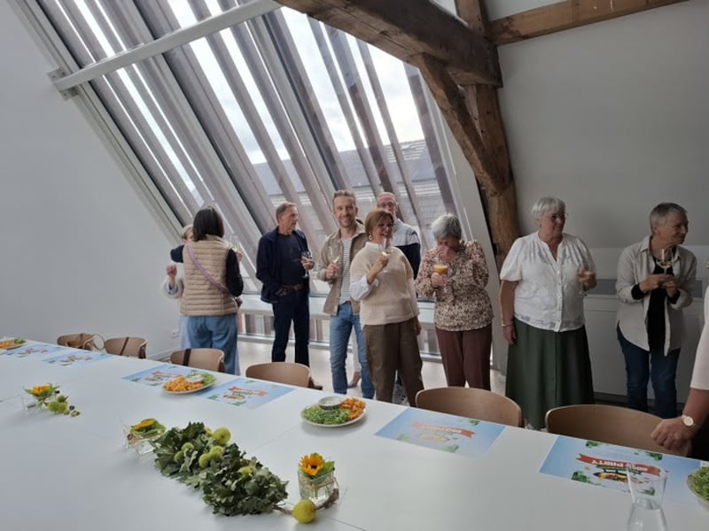“Onze buurt is absoluut de beste”: in dit appartementsblok in Peer feesten ze niet alleen tijdens Dag van de Buren