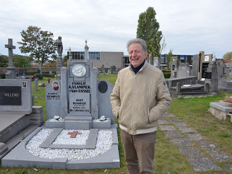 Raoul Verstraeten bezoekt al 40 jaar begraafplaatsen in Europa.