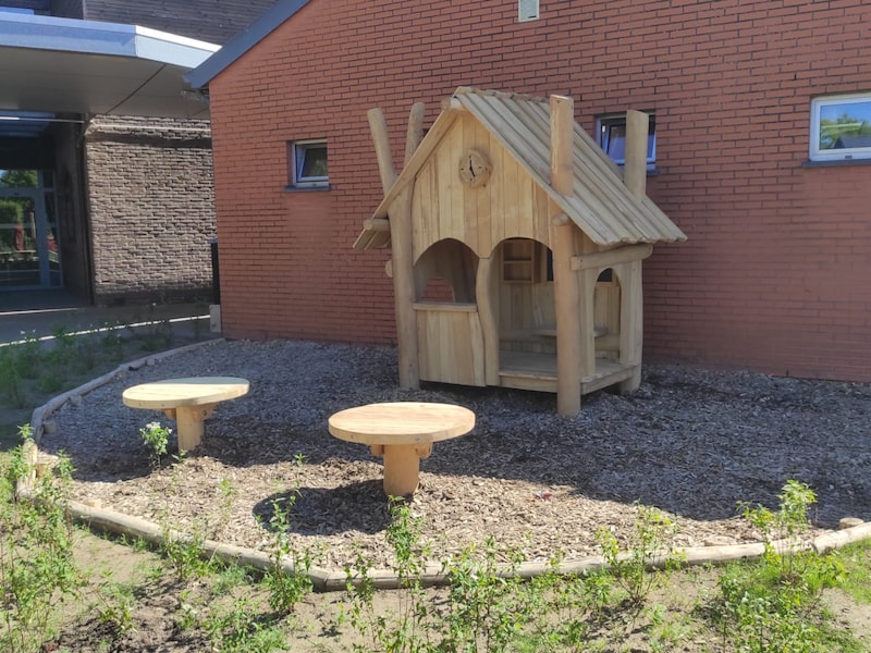 Gemeente aanvaardt schenking kabouterhuisje De Vlinderboom