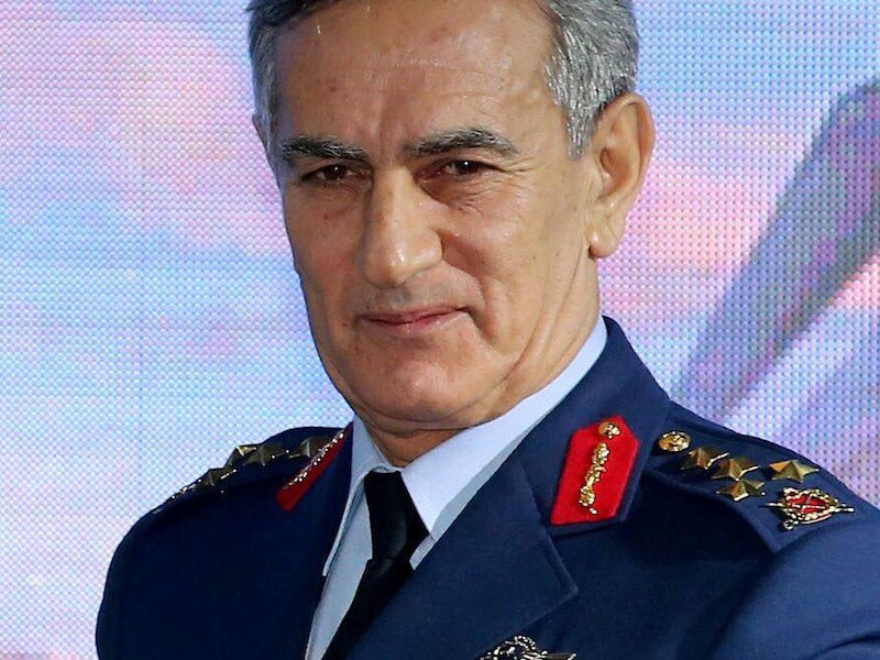 Akin Öztürk.