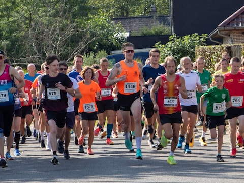 De jogging lokt elk jaar meer dan 100 deelnemers.