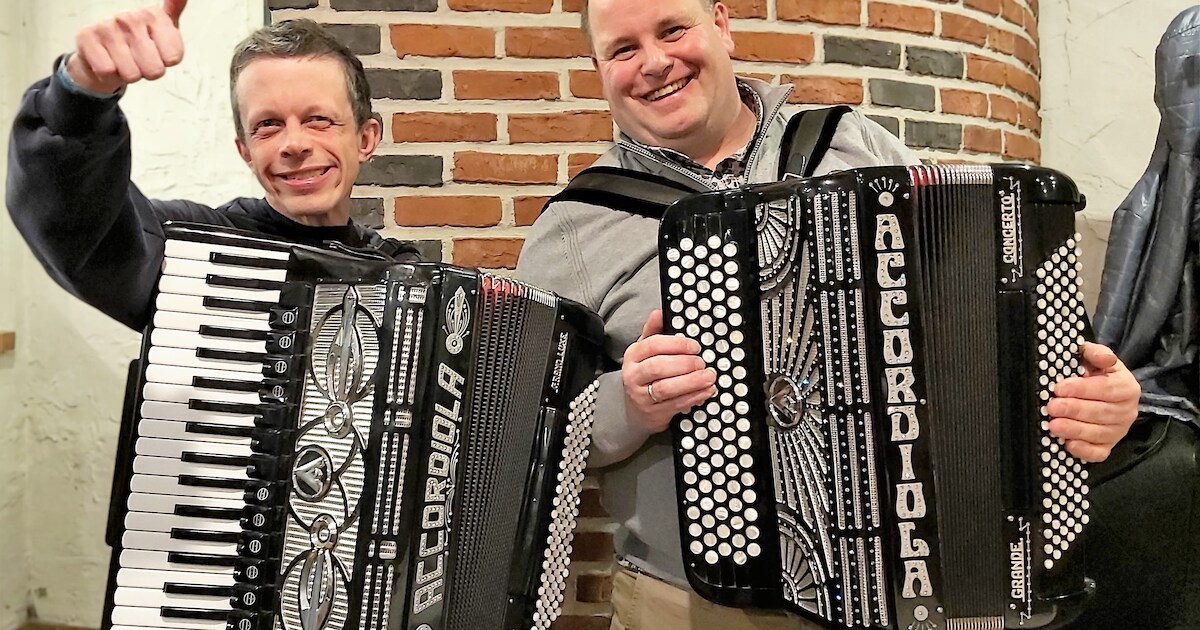 Boomse Harmonicaïsten houden gratis festival | Regio | HLN.be
