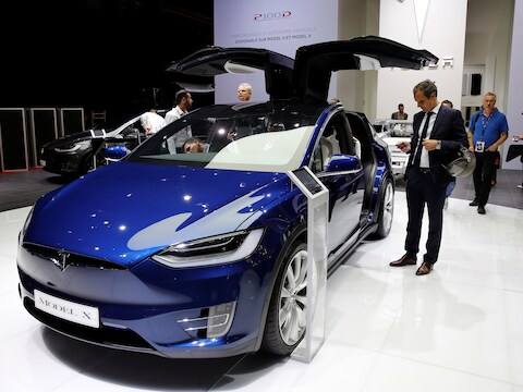 Tesla Model X werd eind september voorgesteld op het autosalon in Parijs.