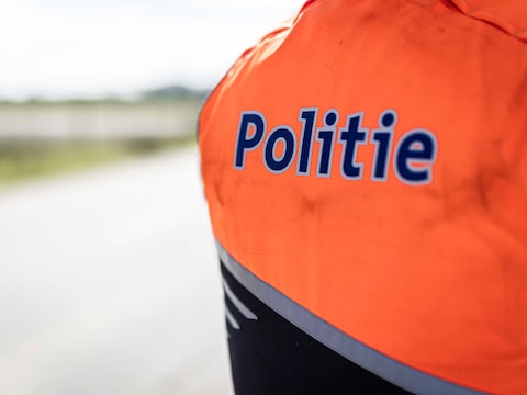 Voertuig getakeld na botsing in Pelt