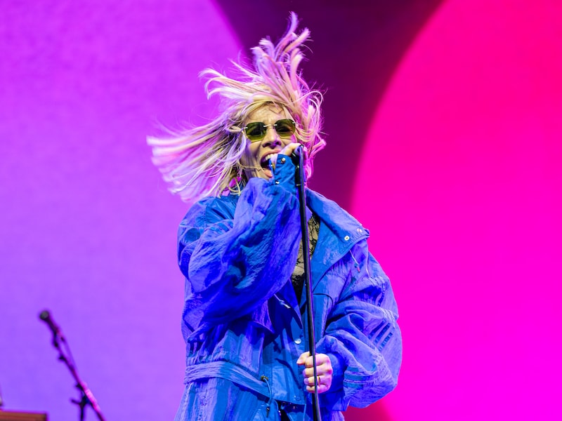 Natasha Bedingfield laat de Wave daveren met ‘Unwritten’: Pukkelpop zingt hit uit volle borst mee