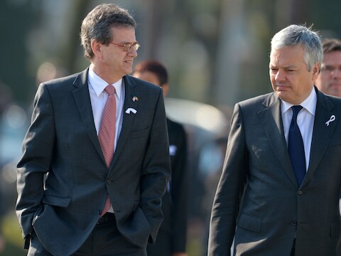 Howard Gutman en minister Didier Reynders.