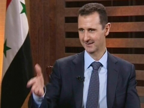 Assad lachte tijdens de uitzending en vertelde grapjes.