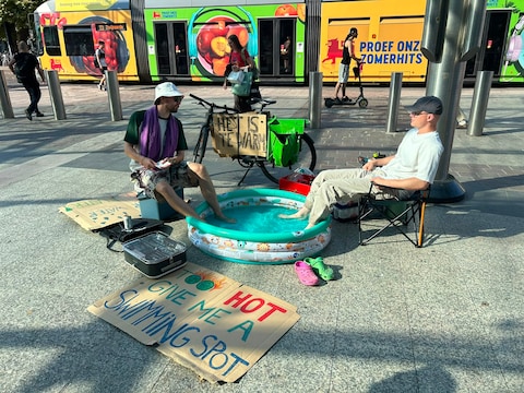 Jong Groen voert actie aan station Gent-Sint-Pieters. 