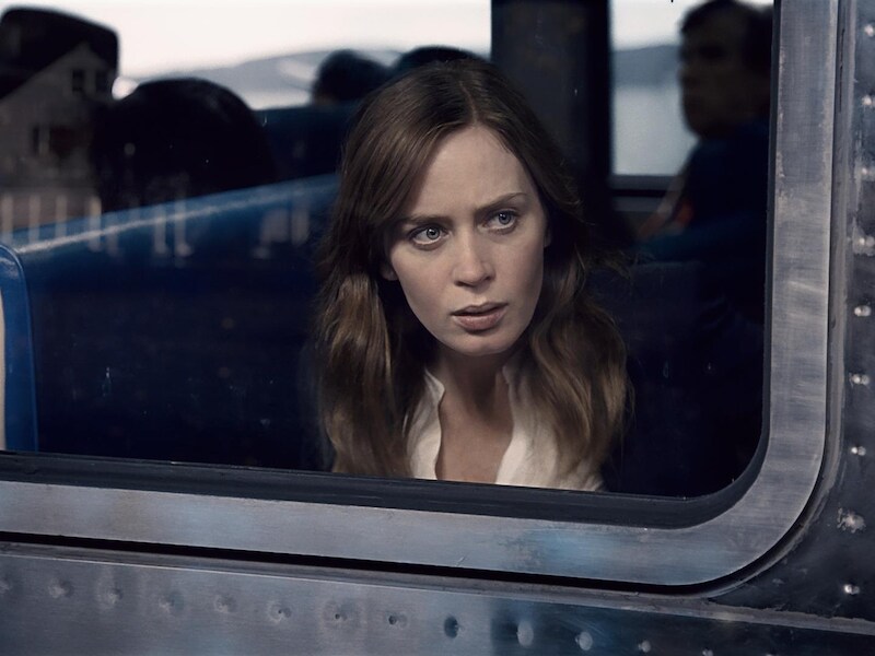 Een beeld uit de film The Girl on the Train.