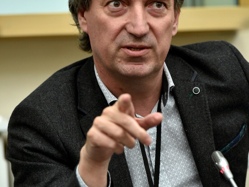 Peter Vanvelthoven