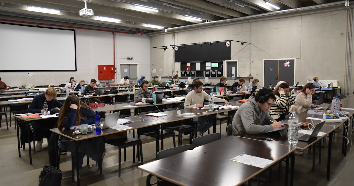 Studenten kunnen in augustus opnieuw blokken in JC De Kazerne | Regio ...