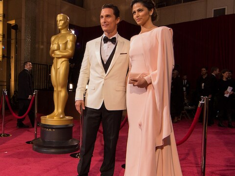 Matthew McConaughey samen met zijn echtgenote Camila Alves dit weekend tijdens de uitreiking van de Oscars.