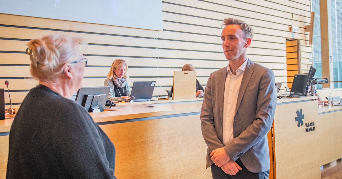 Finke Jacobs uit Asse vervangt voor Groen Leen Van Aken uit Londerzeel ...