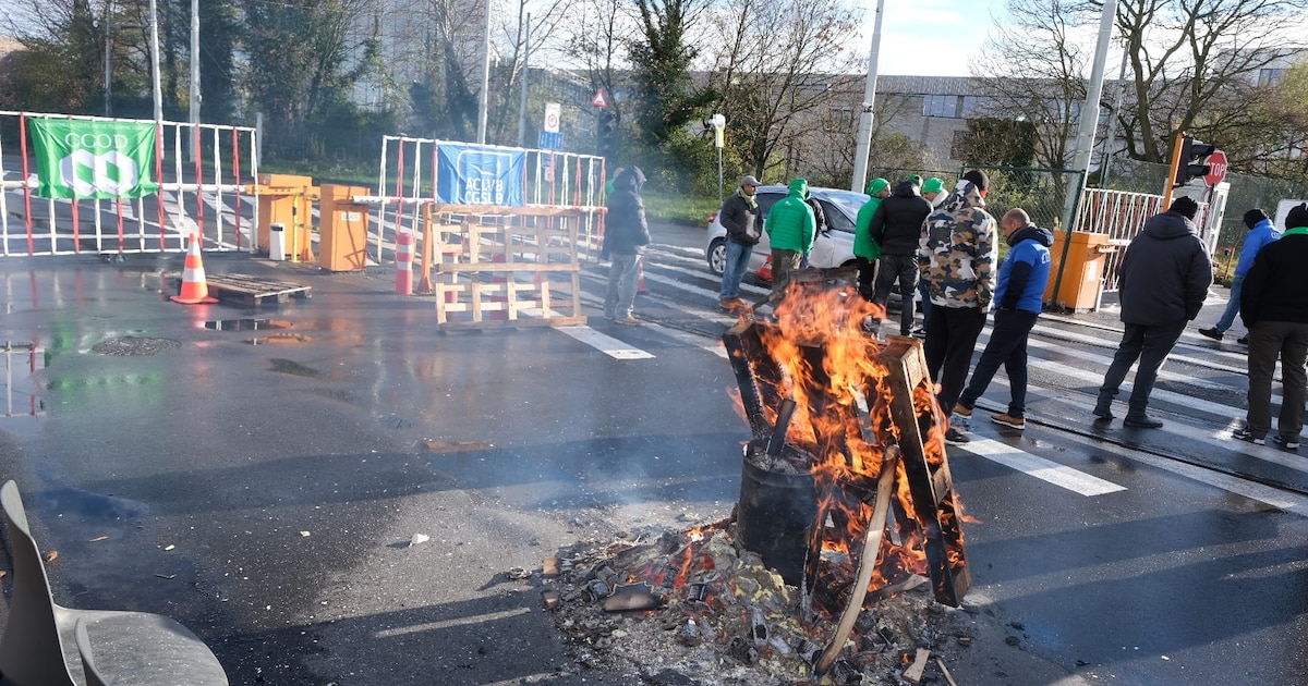 Vakbonden zetten stakingspiket op aan Brussel-Zuid en tramdepot Haren