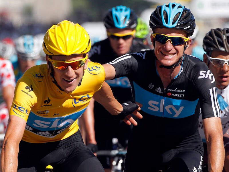 Wiggins naast Michael Rogers.