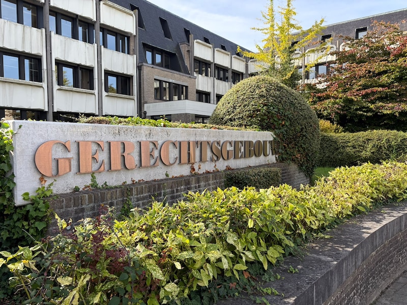 Een beeld ter illustratie van het gerechtsgebouw in Veurne. 